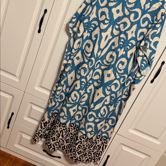 Kaftan Dress Blue and Cream Patterned V-Neck Maxi Dress - Picture 6 of 6